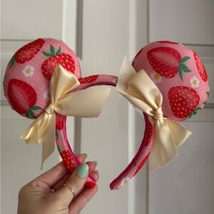 Strawberry Print Mouse Ears Headband with Bows